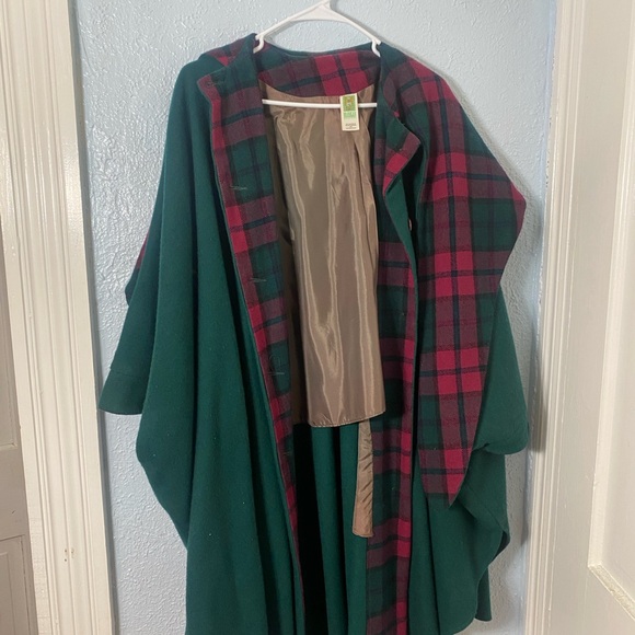 Real Wool Country Walking Cape with Hood - Picture 3 of 12